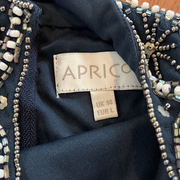 Beaded Crop Top - Picture 3 of 6